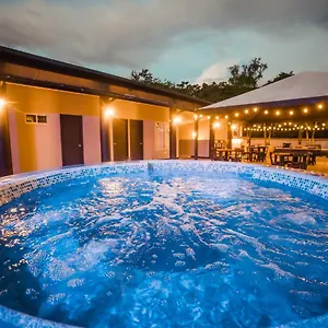 3* Hotel Tik