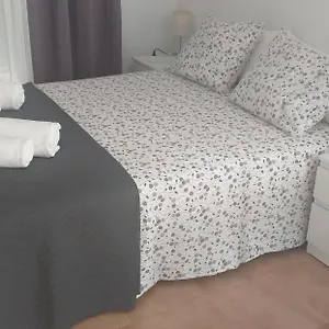 https://cblola-habitacion-independiente-con-bao-privado-y-aire.es-andalucia.com