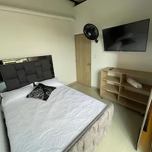 Aparta-hotel Laureles 305 Apartamento